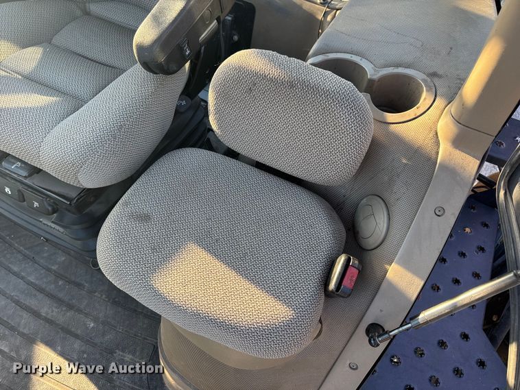 image for item DO2302 2013 Case Patriot 3330 sprayer