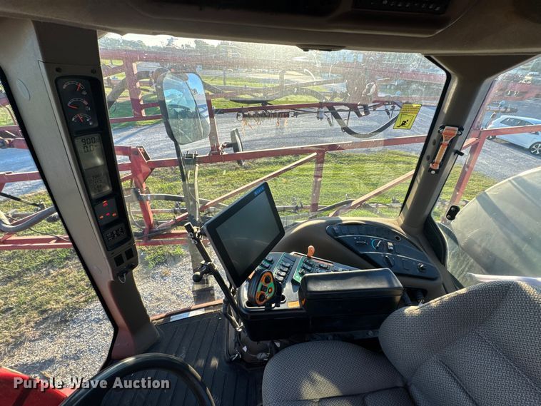 image for item DO2302 2013 Case Patriot 3330 sprayer