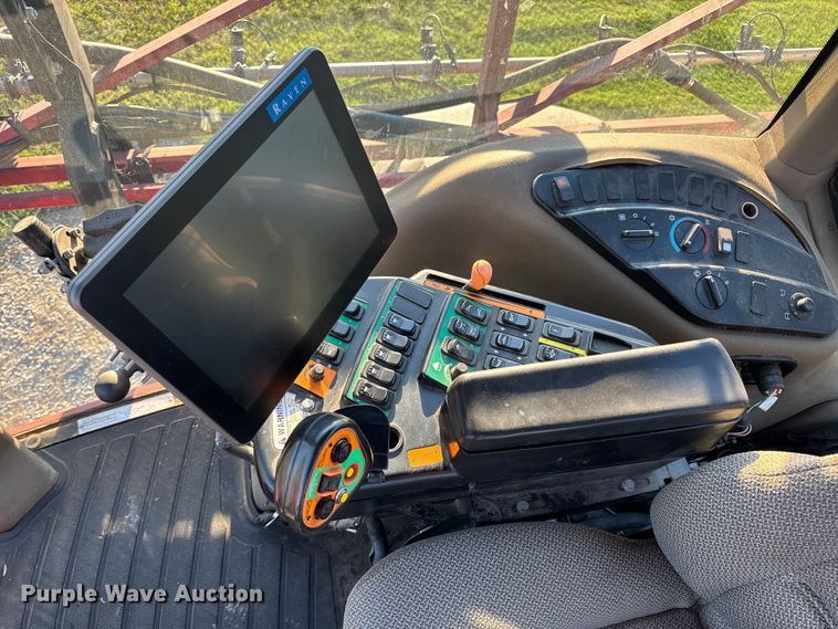 image for item DO2302 2013 Case Patriot 3330 sprayer