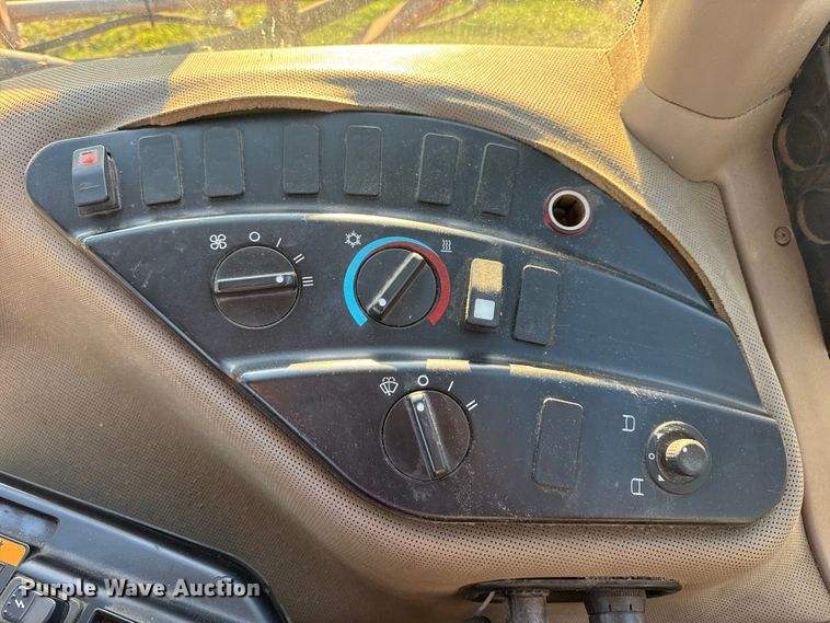 image for item DO2302 2013 Case Patriot 3330 sprayer