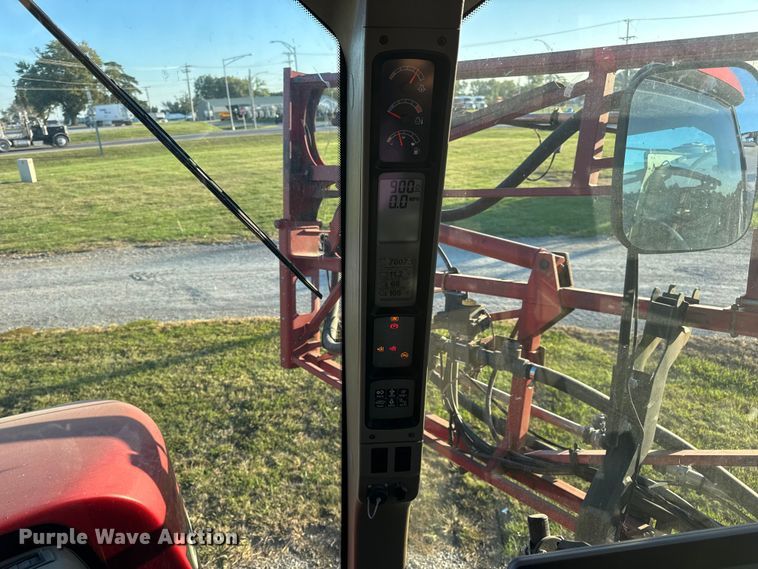 image for item DO2302 2013 Case Patriot 3330 sprayer