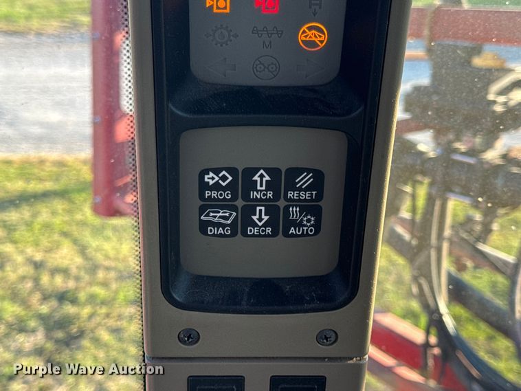 image for item DO2302 2013 Case Patriot 3330 sprayer