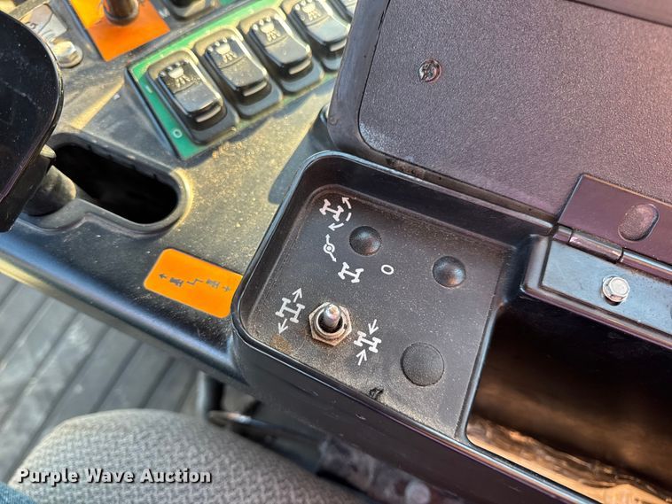 image for item DO2302 2013 Case Patriot 3330 sprayer