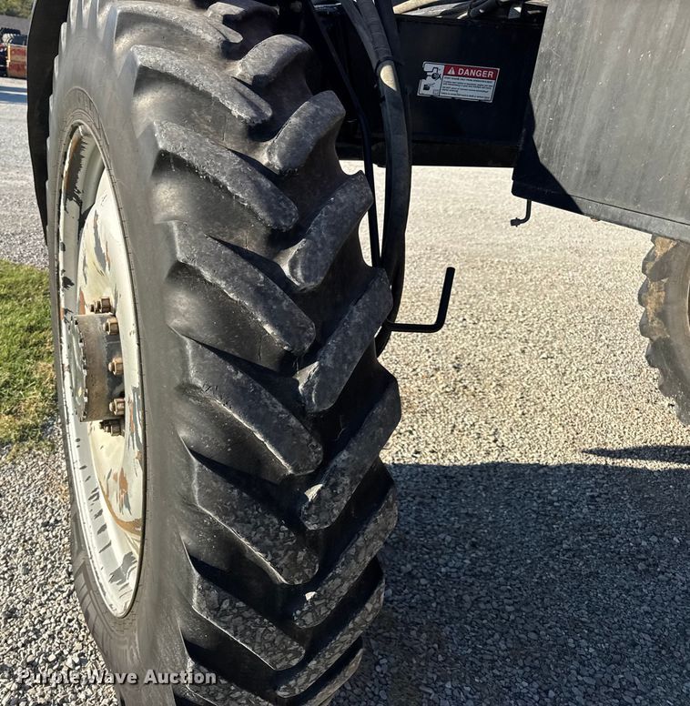 image for item DO2302 2013 Case Patriot 3330 sprayer