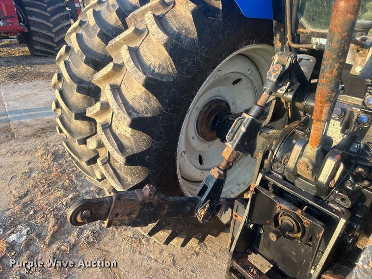 image for item DO2307 2003 New Holland TM130 MFWD tractor