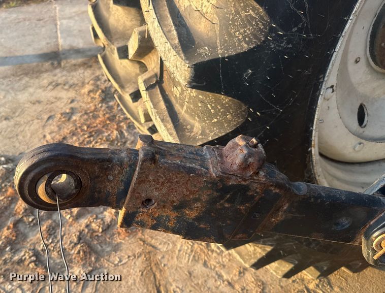 image for item DO2307 2003 New Holland TM130 MFWD tractor