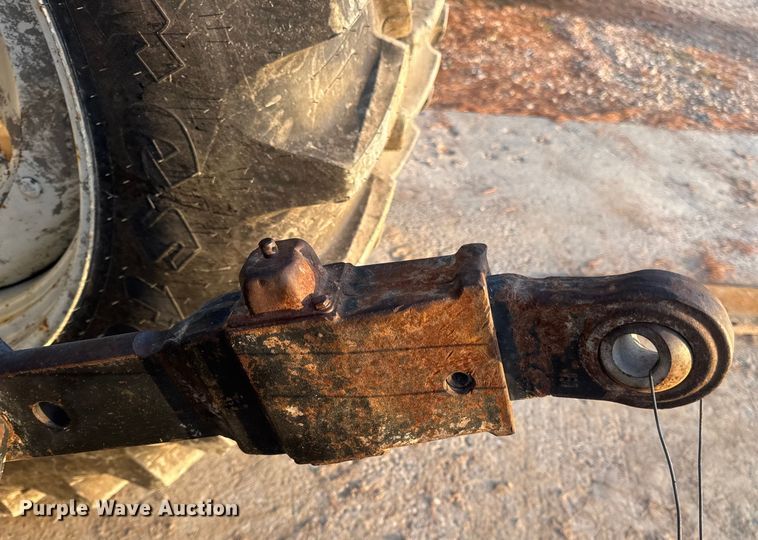 image for item DO2307 2003 New Holland TM130 MFWD tractor