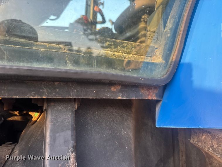 image for item DO2307 2003 New Holland TM130 MFWD tractor