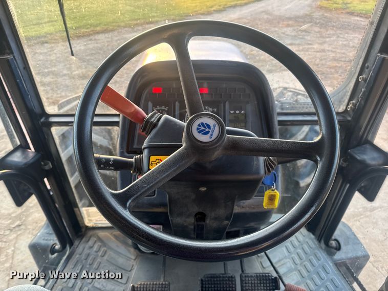 image for item DO2307 2003 New Holland TM130 MFWD tractor