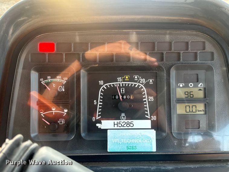 image for item DO2307 2003 New Holland TM130 MFWD tractor