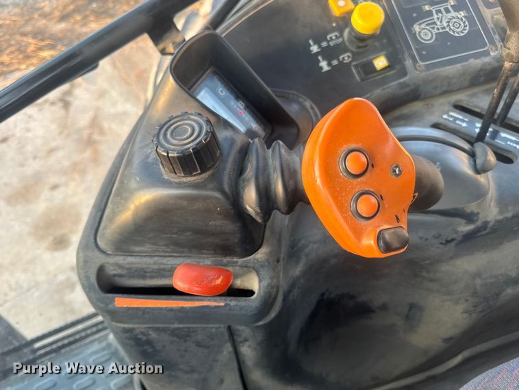 image for item DO2307 2003 New Holland TM130 MFWD tractor