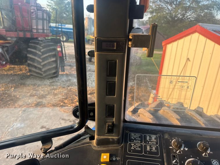 image for item DO2307 2003 New Holland TM130 MFWD tractor