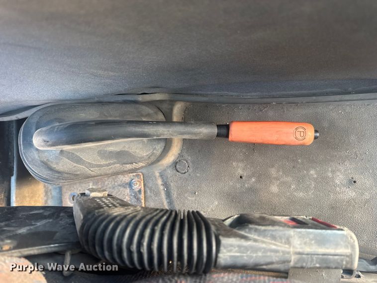 image for item DO2307 2003 New Holland TM130 MFWD tractor