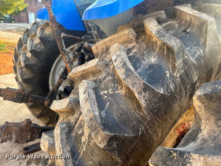 image for item DO2307 2003 New Holland TM130 MFWD tractor