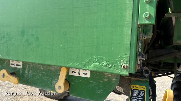 image for item DO2366 2012 John Deere 4730 sprayer