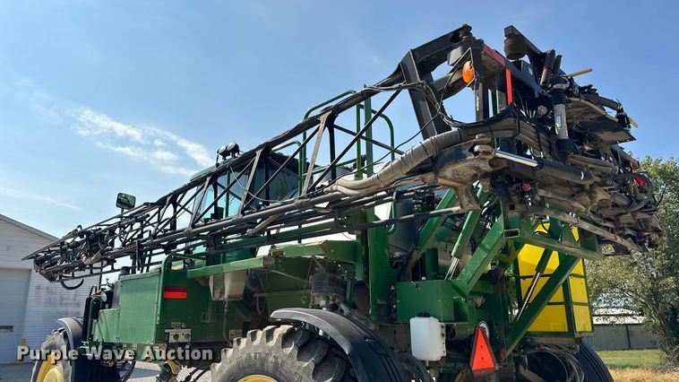 image for item DO2366 2012 John Deere 4730 sprayer