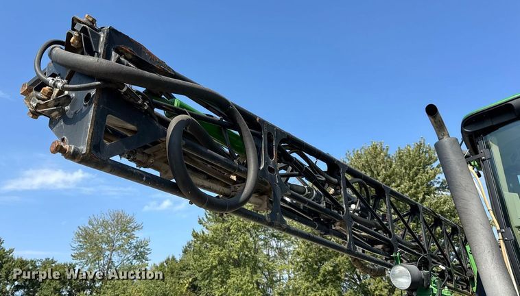 image for item DO2366 2012 John Deere 4730 sprayer
