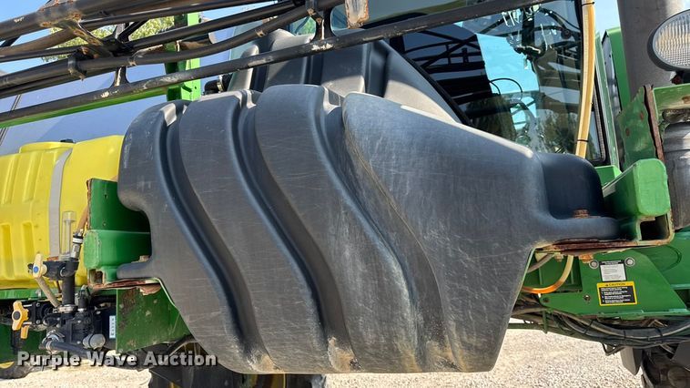 image for item DO2366 2012 John Deere 4730 sprayer