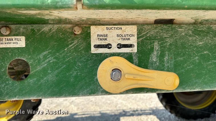 image for item DO2366 2012 John Deere 4730 sprayer