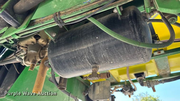 image for item DO2366 2012 John Deere 4730 sprayer