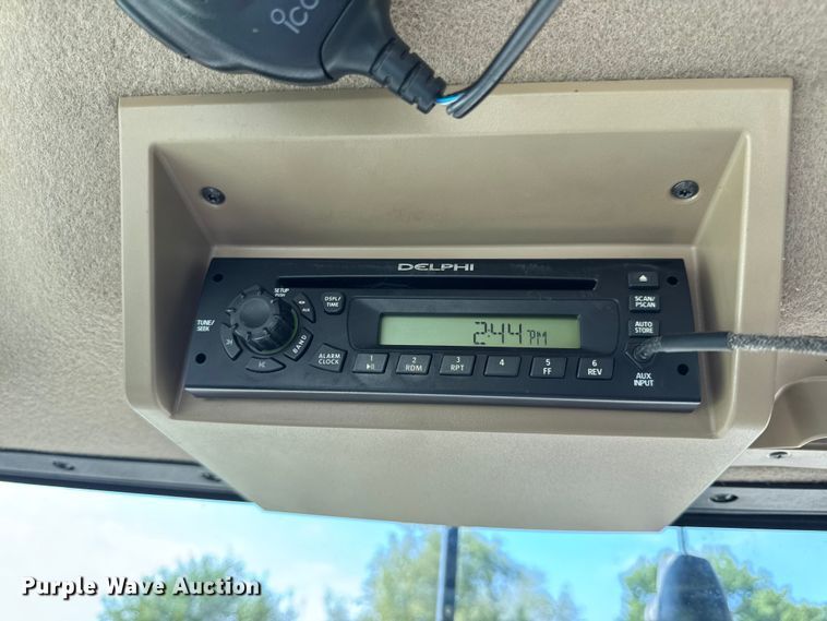 image for item DO2366 2012 John Deere 4730 sprayer