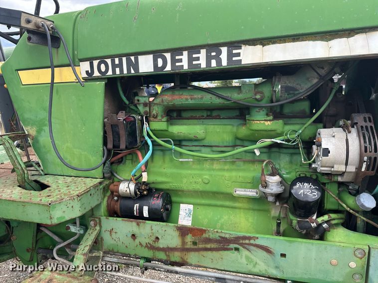 image for item DT6401 1983 John Deere 2950 tractor