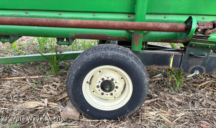 image for item DU1401 2004 John Deere 630F flex head