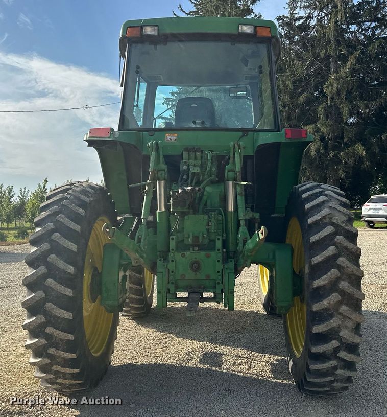 image for item DV0643 1996 John Deere 7400 MFWD tractor