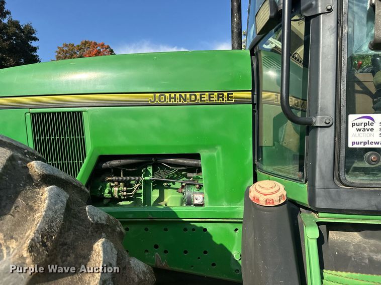 image for item DV0643 1996 John Deere 7400 MFWD tractor
