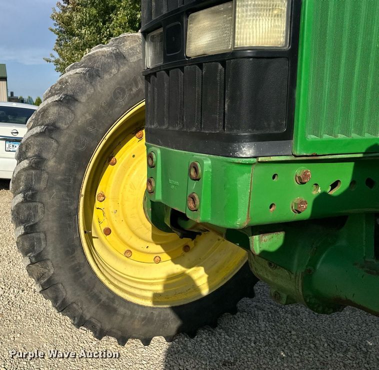 image for item DV0643 1996 John Deere 7400 MFWD tractor