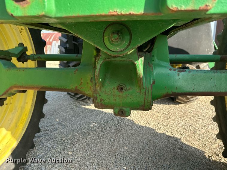 image for item DV0643 1996 John Deere 7400 MFWD tractor