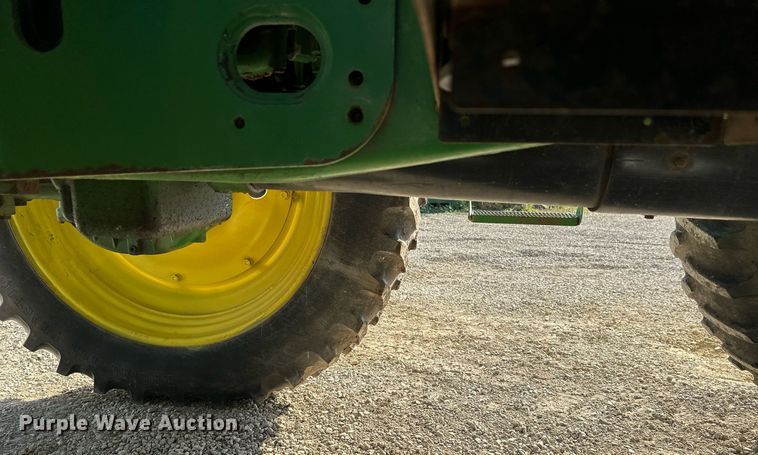 image for item DV0643 1996 John Deere 7400 MFWD tractor