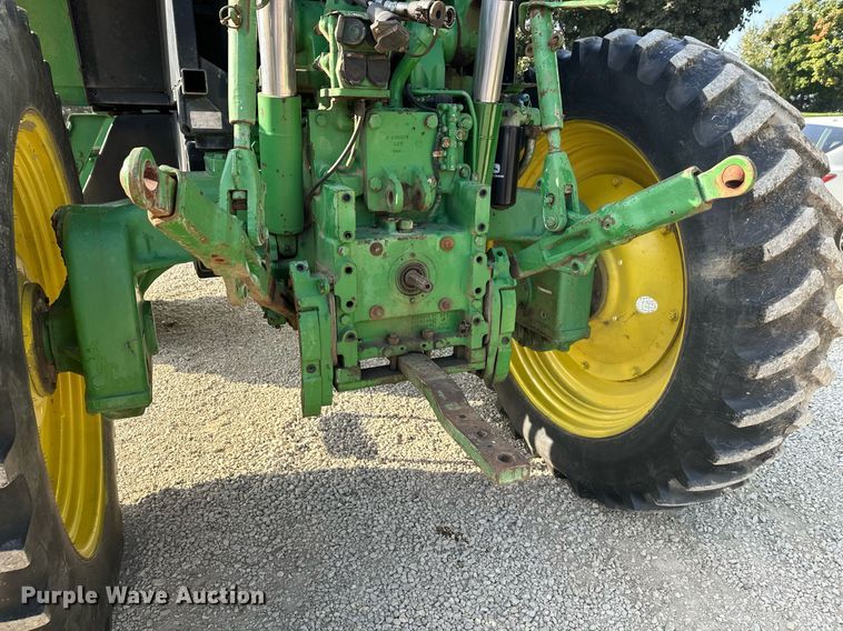 image for item DV0643 1996 John Deere 7400 MFWD tractor