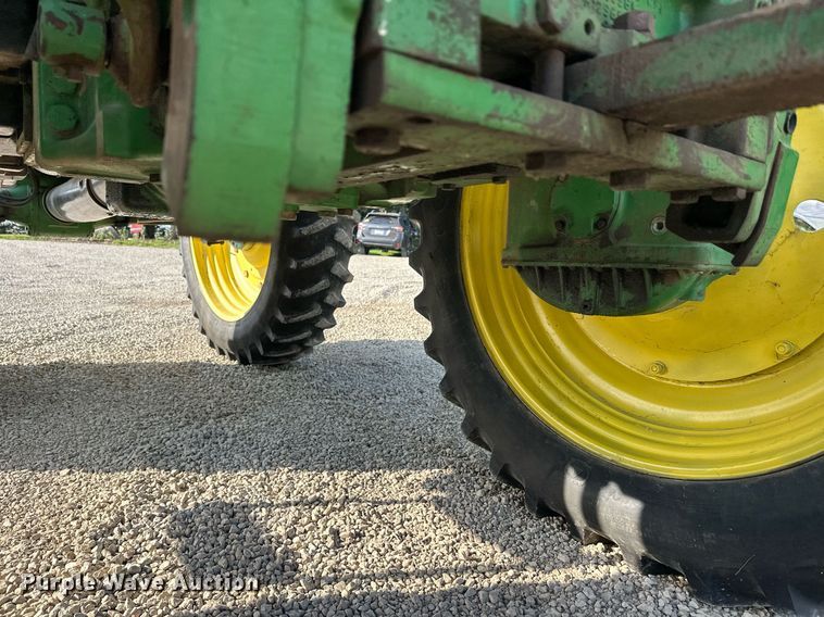 image for item DV0643 1996 John Deere 7400 MFWD tractor