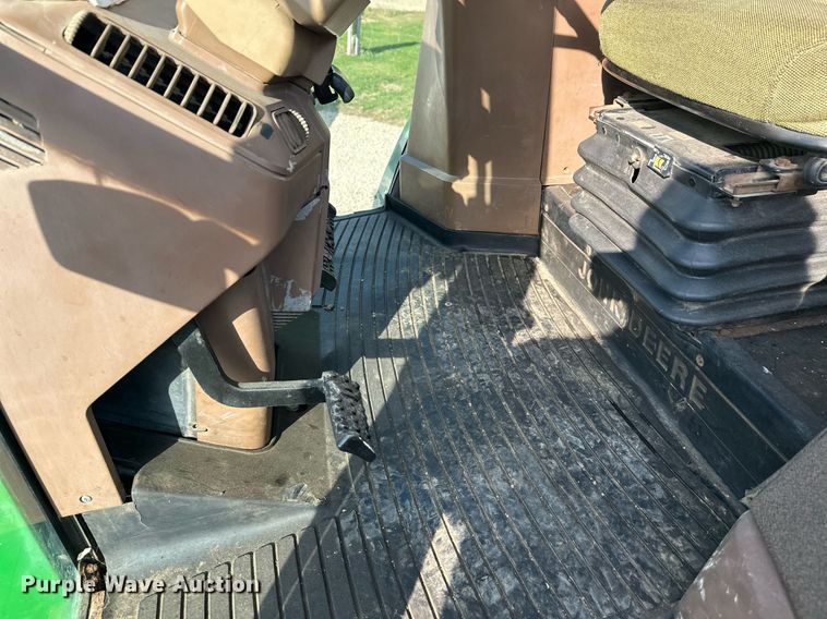 image for item DV0643 1996 John Deere 7400 MFWD tractor