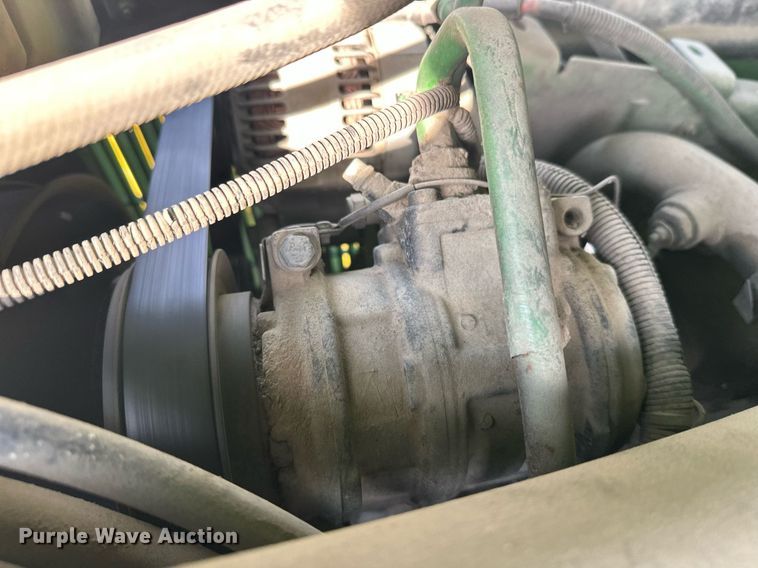 image for item DV0643 1996 John Deere 7400 MFWD tractor