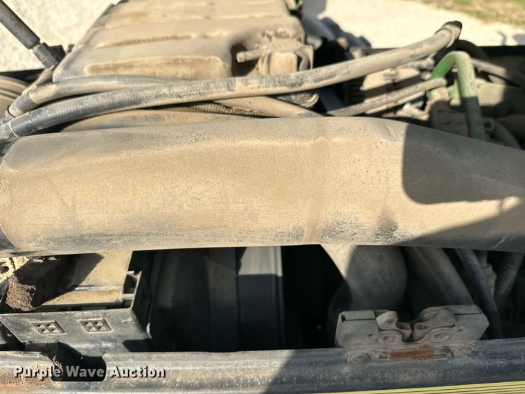 image for item DV0643 1996 John Deere 7400 MFWD tractor