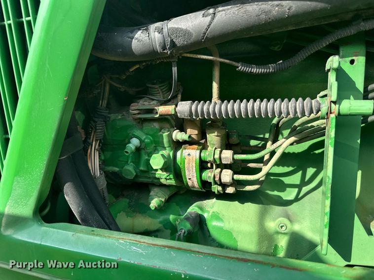 image for item DV0643 1996 John Deere 7400 MFWD tractor
