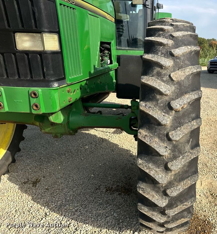 image for item DV0643 1996 John Deere 7400 MFWD tractor