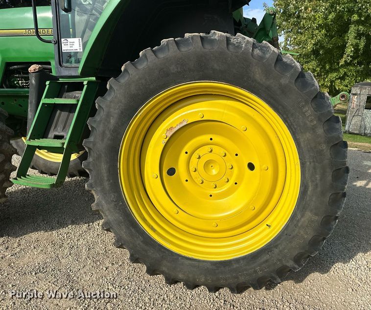 image for item DV0643 1996 John Deere 7400 MFWD tractor