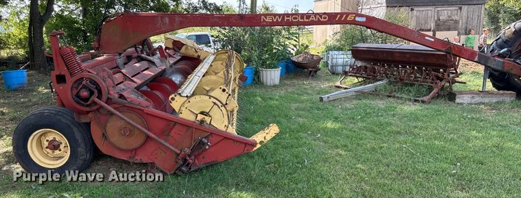 image for item DY8191 New holland 116 swather / windrower