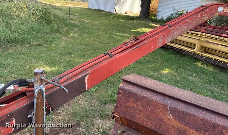 image for item DY8191 New holland 116 swather / windrower