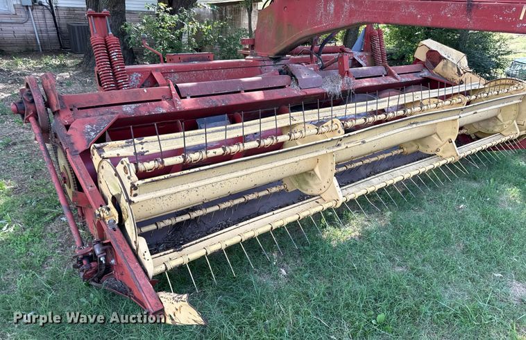 image for item DY8191 New holland 116 swather / windrower