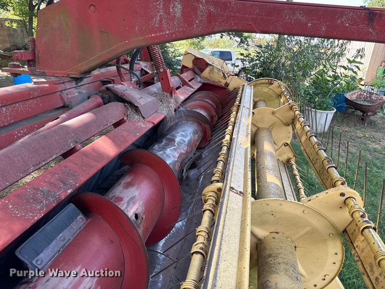 image for item DY8191 New holland 116 swather / windrower