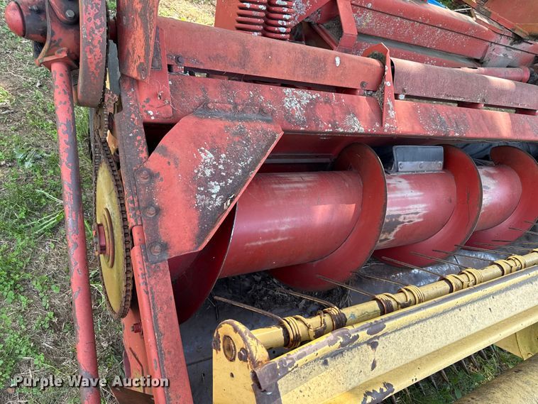 image for item DY8191 New holland 116 swather / windrower