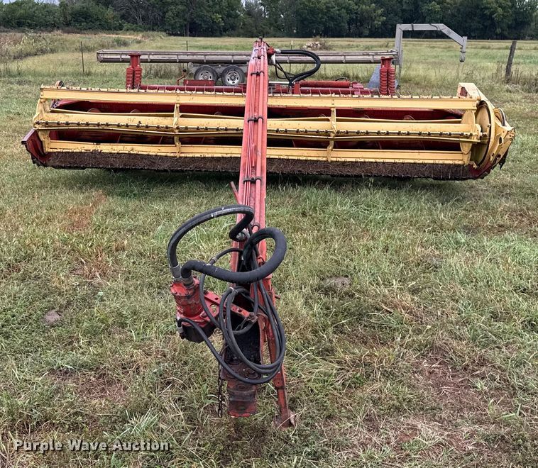 image for item DY8221 New holland 116 swather / windrower