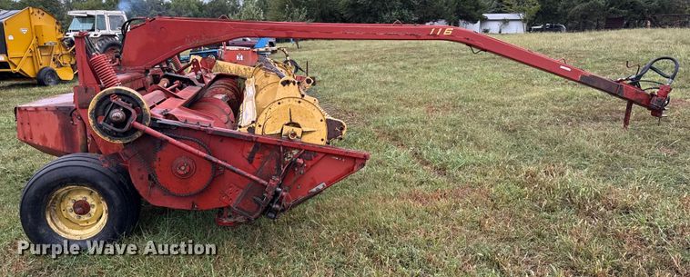 image for item DY8221 New holland 116 swather / windrower