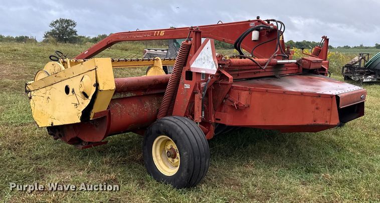 image for item DY8221 New holland 116 swather / windrower
