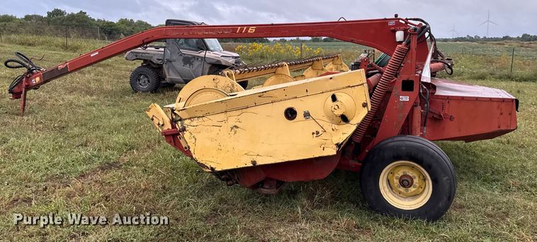 image for item DY8221 New holland 116 swather / windrower