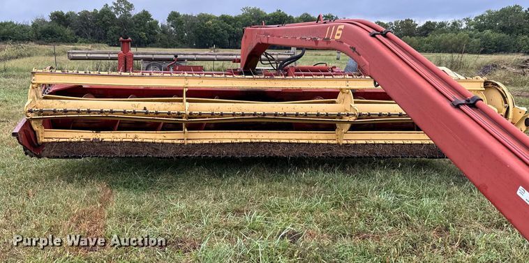 image for item DY8221 New holland 116 swather / windrower